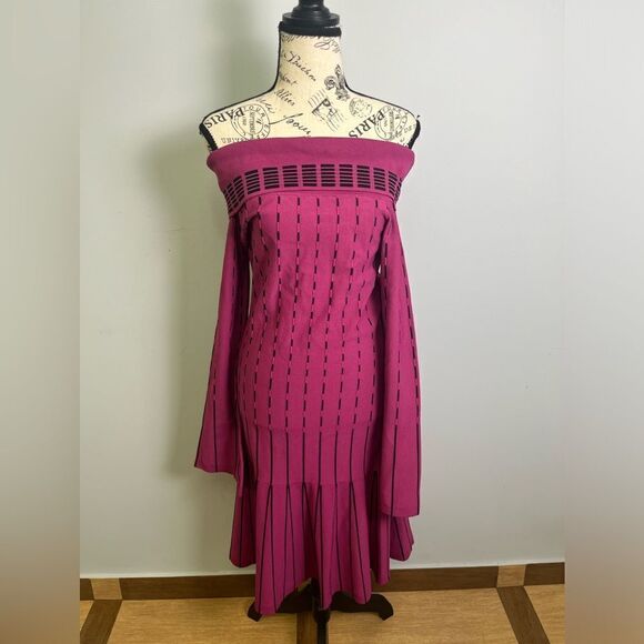 Prabal Gurung Collective
Stripe Off The Shoulder Dress Size 4 - Picture 3 of 11